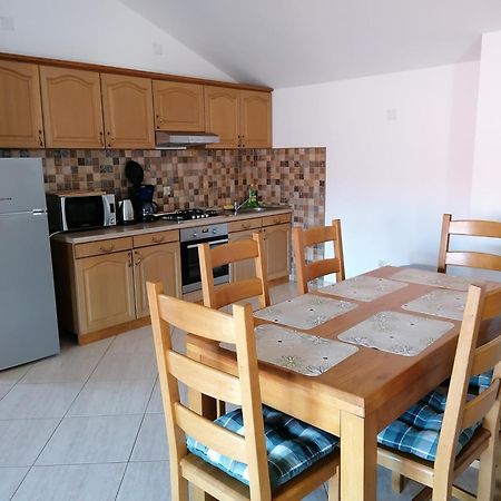 Apartman Monte Cristo Maslenica Eksteriør bilde